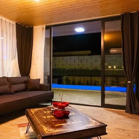 Villa Doğa ıçerisinde Lüks Madeline Kaş