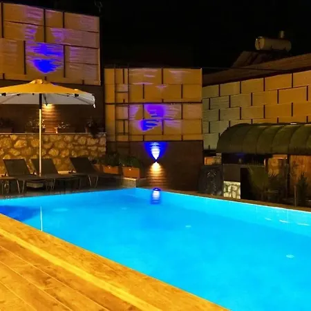 Villa Doğa ıçerisinde Lüks Madeline *