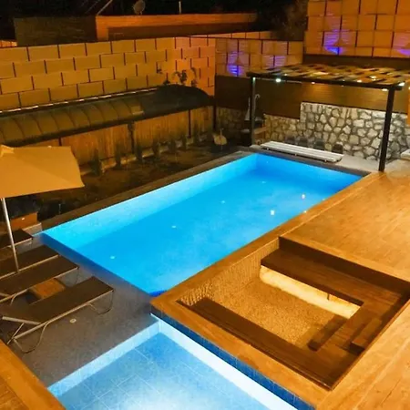 Doğa ıçerisinde Lüks Madeline Villa Kaş